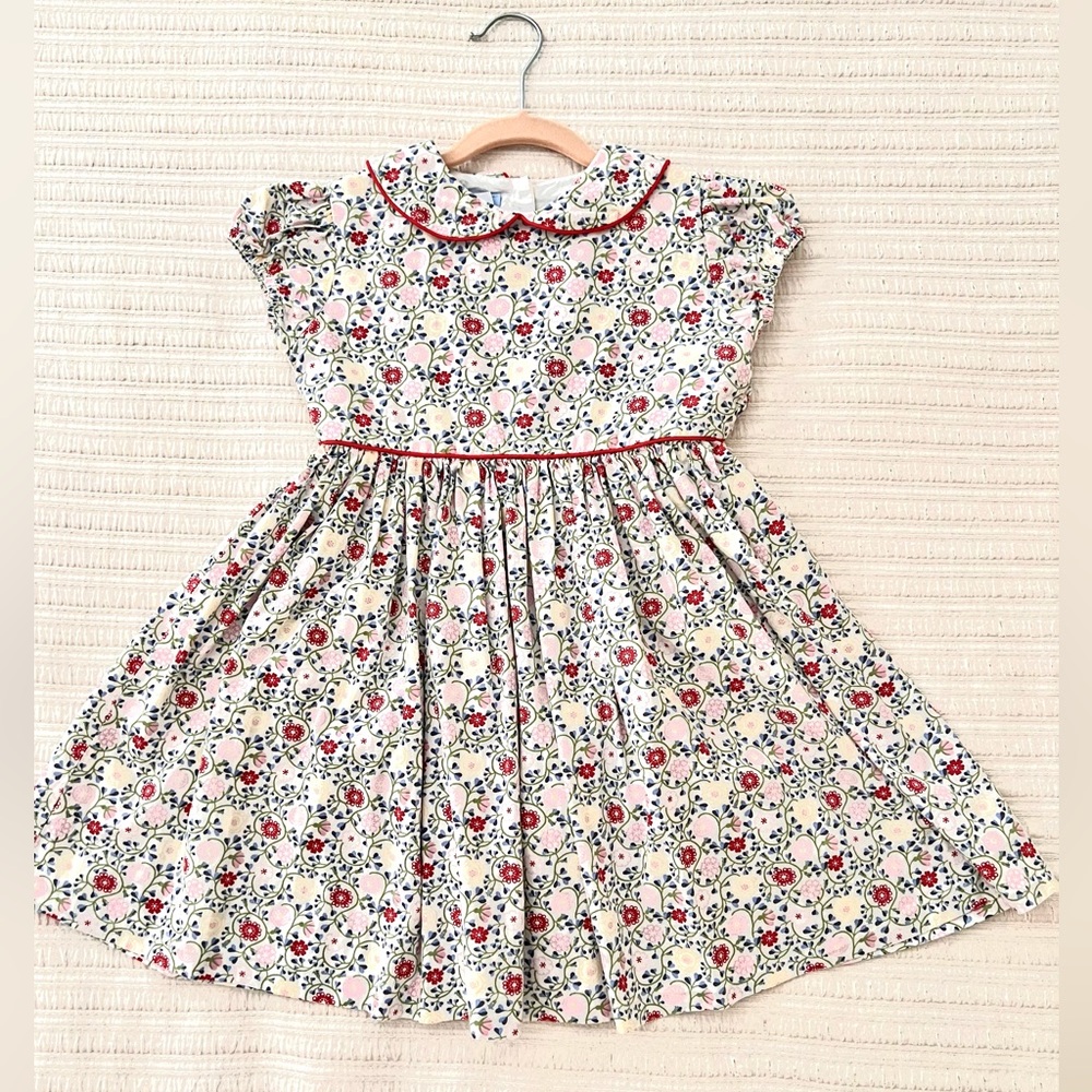 Bella Bliss short-sleeve Floral Dress w/ sash. Size3. Great condition. No flaws.